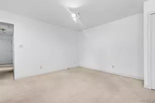 11741 Casa Grande Dr, Saint Louis, MO 63146 - Photo 13