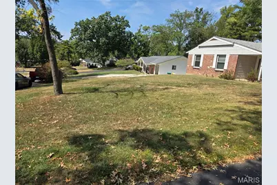 1145 Mackinac Drive, Creve Coeur, MO 63146 - Photo 31