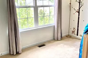 300 Calvert Pl, Saint Charles, MO 63303 - Photo 5