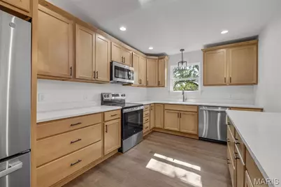 211 Easy Street, De Soto, MO 63020 - Photo 9