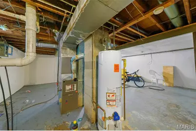 10030 McCartney Lane, Bellefontaine Neighbors, MO 63137 - Photo 23