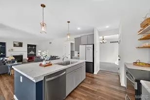 106 Copper Falls Ct, Wentzville, MO 63385 - Photo 5