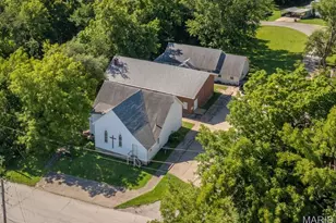 228 Church St, Winfield, MO 63389 - Photo 61