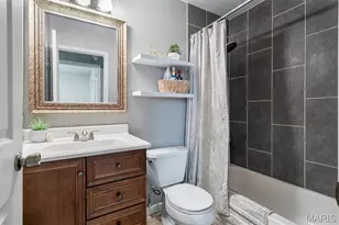 225 Vistaoak Ct, Ballwin, MO 63021 - Photo 23