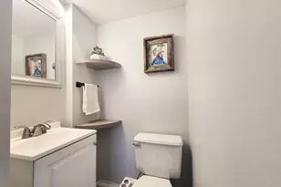 225 Vistaoak Ct, Ballwin, MO 63021 - Photo 29