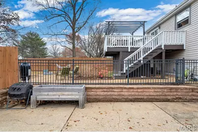 225 Vistaoak Court, Ballwin, MO 63021 - Photo 37