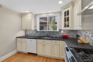 7457 Kingsbury Blvd, University City, MO 63130 - Photo 21