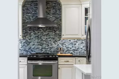 7457 Kingsbury Boulevard, University City, MO 63130 - Photo 23