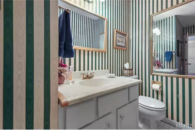 421 Andover Lane, Ballwin, MO 63011 - Photo 15