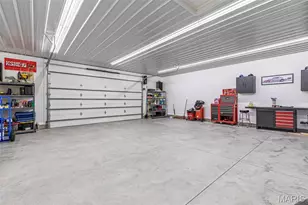 1013 Stone Creek Rd, Farmington, MO 63640 - Photo 3