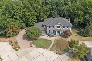 391 Woodmere Dr, Saint Charles, MO 63303 - Photo 3