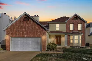 2835 Belle Terre Ct, Saint Louis, MO 63129 - Photo 1