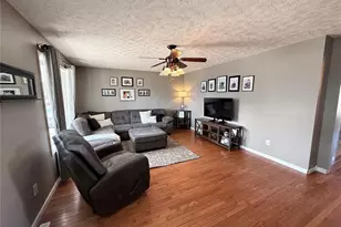 29 St Ann Ave, St James, MO 65559 - Photo 5