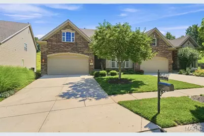138 Kendall Bluff Court, Chesterfield, MO 63017 - Photo 1