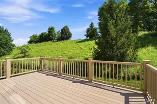 138 Kendall Bluff Ct, Chesterfield, MO 63017 - Photo 29