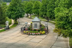 138 Kendall Bluff Ct, Chesterfield, MO 63017 - Photo 33