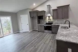 530 Hickory Knoll Dr, Troy, MO 63379 - Photo 15