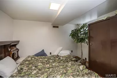 9734 Diamond Drive, Riverview, MO 63137 - Photo 31