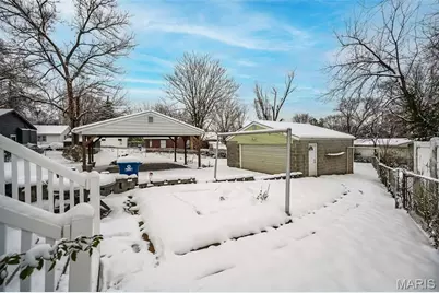 9734 Diamond Drive, Riverview, MO 63137 - Photo 33