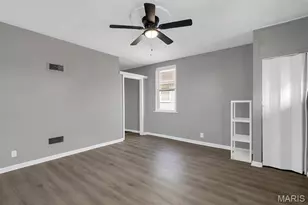 8439 Tennessee Ave, Affton, MO 63125 - Photo 7