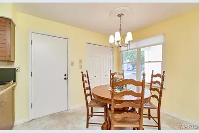 1503 Walpole Drive, Chesterfield, MO 63017 - Photo 5