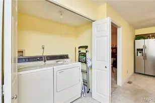 1503 Walpole Dr, Chesterfield, MO 63017 - Photo 7