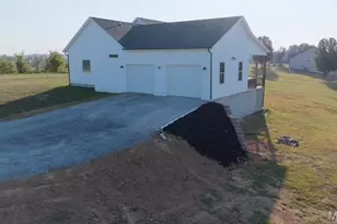 436 Emerald Vly Ln, Cape Girardeau, MO 63701 - Photo 3