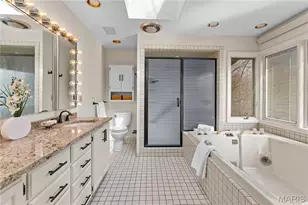 233 S Warson Rd, Ladue, MO 63124 - Photo 19