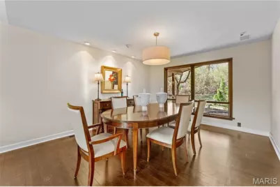 233 S Warson Road, Ladue, MO 63124 - Photo 9