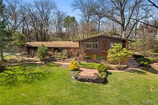 233 S Warson Rd, Ladue, MO 63124 - Photo 1