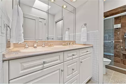 233 S Warson Road, Ladue, MO 63124 - Photo 23