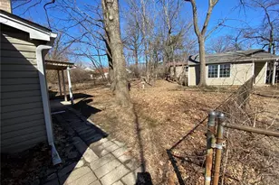 371 Adrian Dr, Saint Louis, MO 63137 - Photo 13