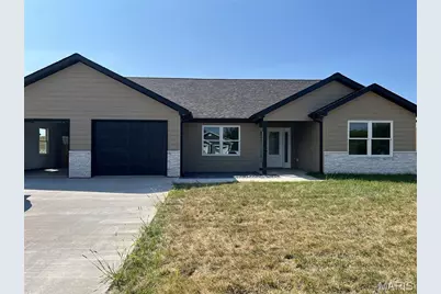 432 Honeysuckle Drive, Hannibal, MO 63401 - Photo 1