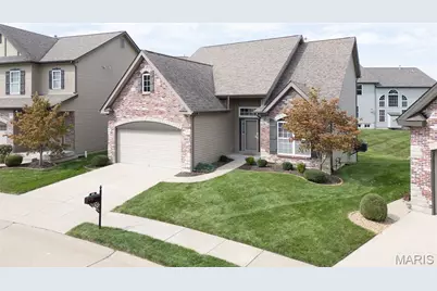 404 Kaliedoscope Lane, Saint Peters, MO 63376 - Photo 3