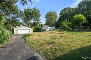 8303 Jackson St, Normandy, MO 63114 - Photo 39