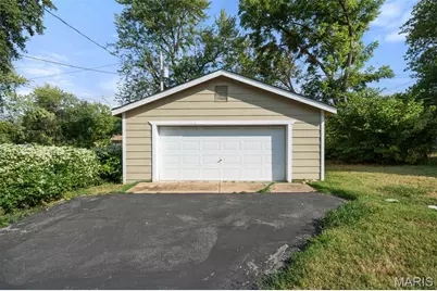 8303 Jackson Street, Normandy, MO 63114 - Photo 27