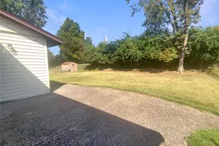 11525 Ivy Green Dr, Bridgeton, MO 63044 - Photo 9