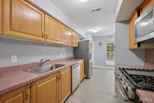 14443 Bantry Ln, Chesterfield, MO 63017 - Photo 11