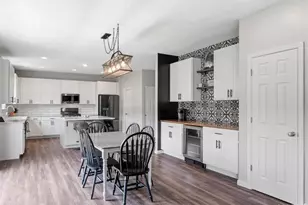 5034 Corisande Woods Dr, Fenton, MO 63026 - Photo 5