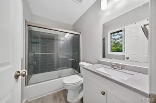 2334 White Ash Ct, Florissant, MO 63031 - Photo 9