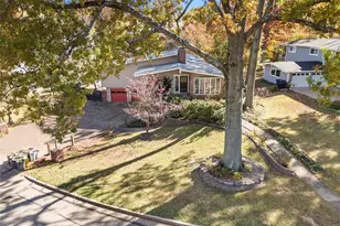 11814 Claychester Dr, Des Peres, MO 63131 - Photo 19