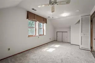 10000 Hilltop Dr, Saint Louis, MO 63128 - Photo 37