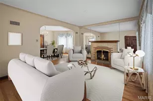 10000 Hilltop Dr, Saint Louis, MO 63128 - Photo 5