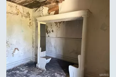 4726 Kensington Place, Saint Louis, MO 63108 - Photo 9