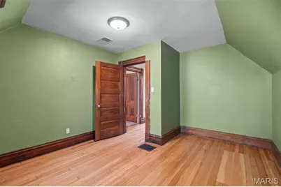 3629 Russell Boulevard, Saint Louis, MO 63110 - Photo 35