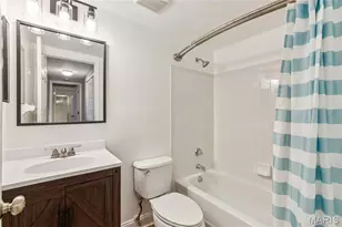 16518 Victoria Crossing Dr, Wildwood, MO 63040 - Photo 17