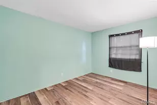 2639 Glenoak Dr, Maryland Heights, MO 63043 - Photo 17