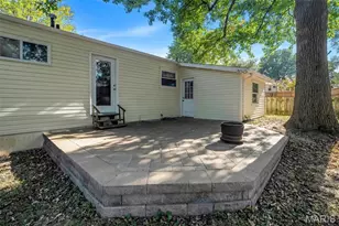 2639 Glenoak Dr, Maryland Heights, MO 63043 - Photo 23