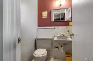 2639 Glenoak Dr, Maryland Heights, MO 63043 - Photo 15