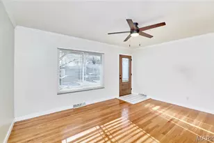 429 Fairview Ct, Ballwin, MO 63021 - Photo 5